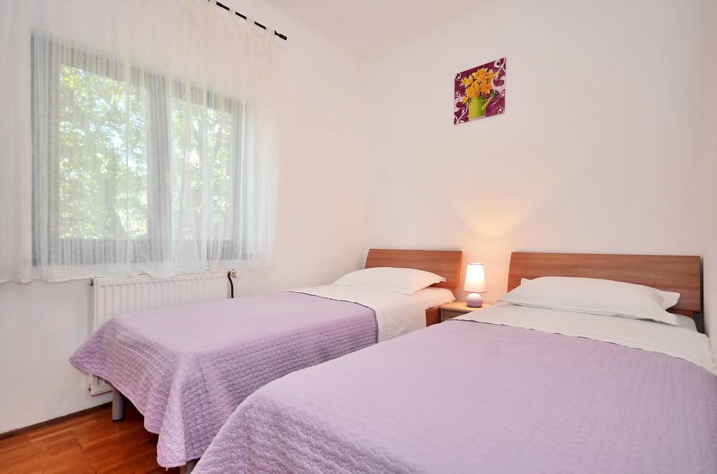 ميميتسا Apartments Vukasovic الغرفة الصورة