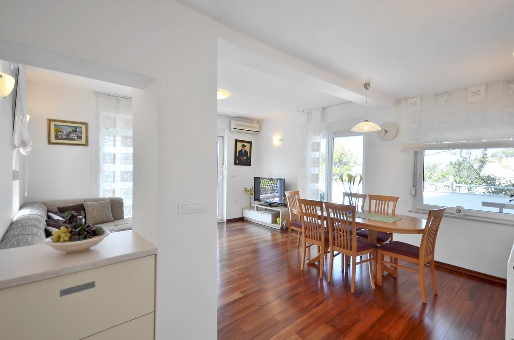 ميميتسا Apartments Vukasovic الغرفة الصورة