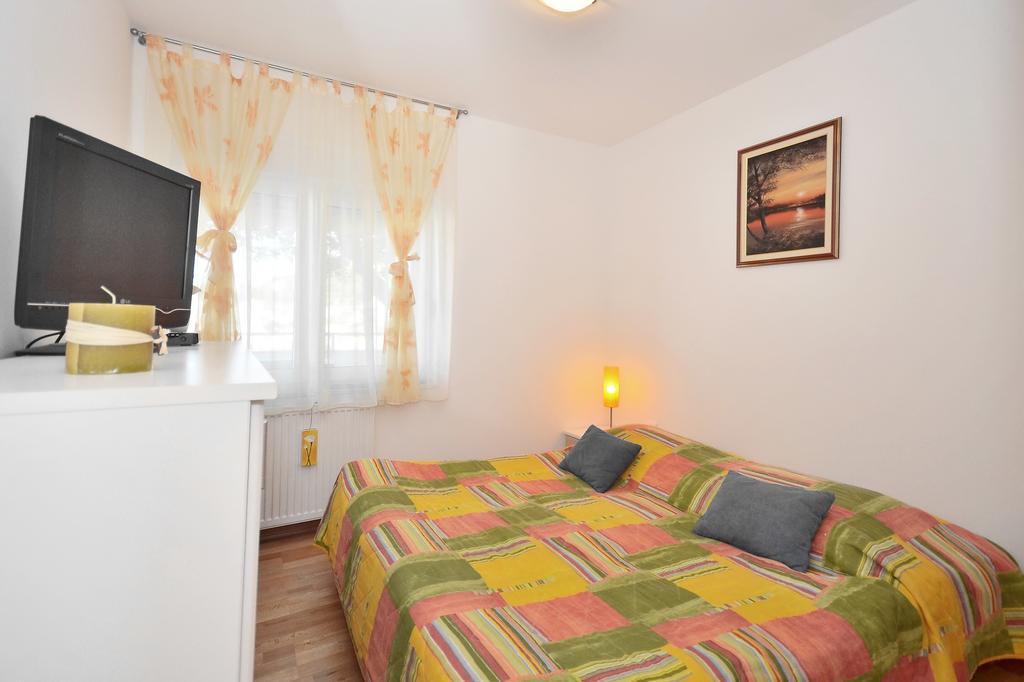 ميميتسا Apartments Vukasovic الغرفة الصورة